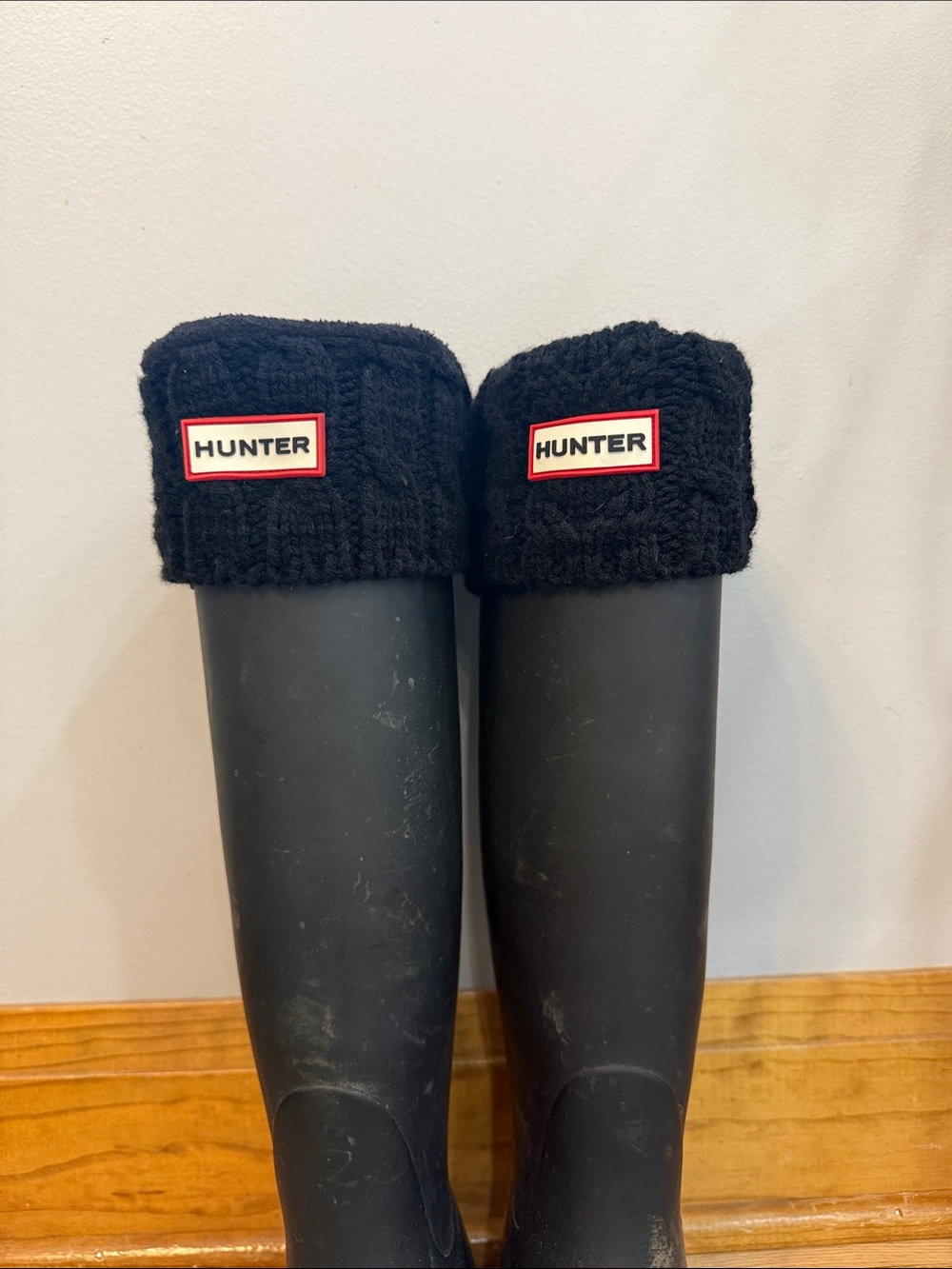 Hunter Boots with knit cuffs - Picture 2 of 4